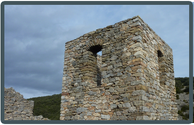 Ruines du  Chateu de Cabrerolles